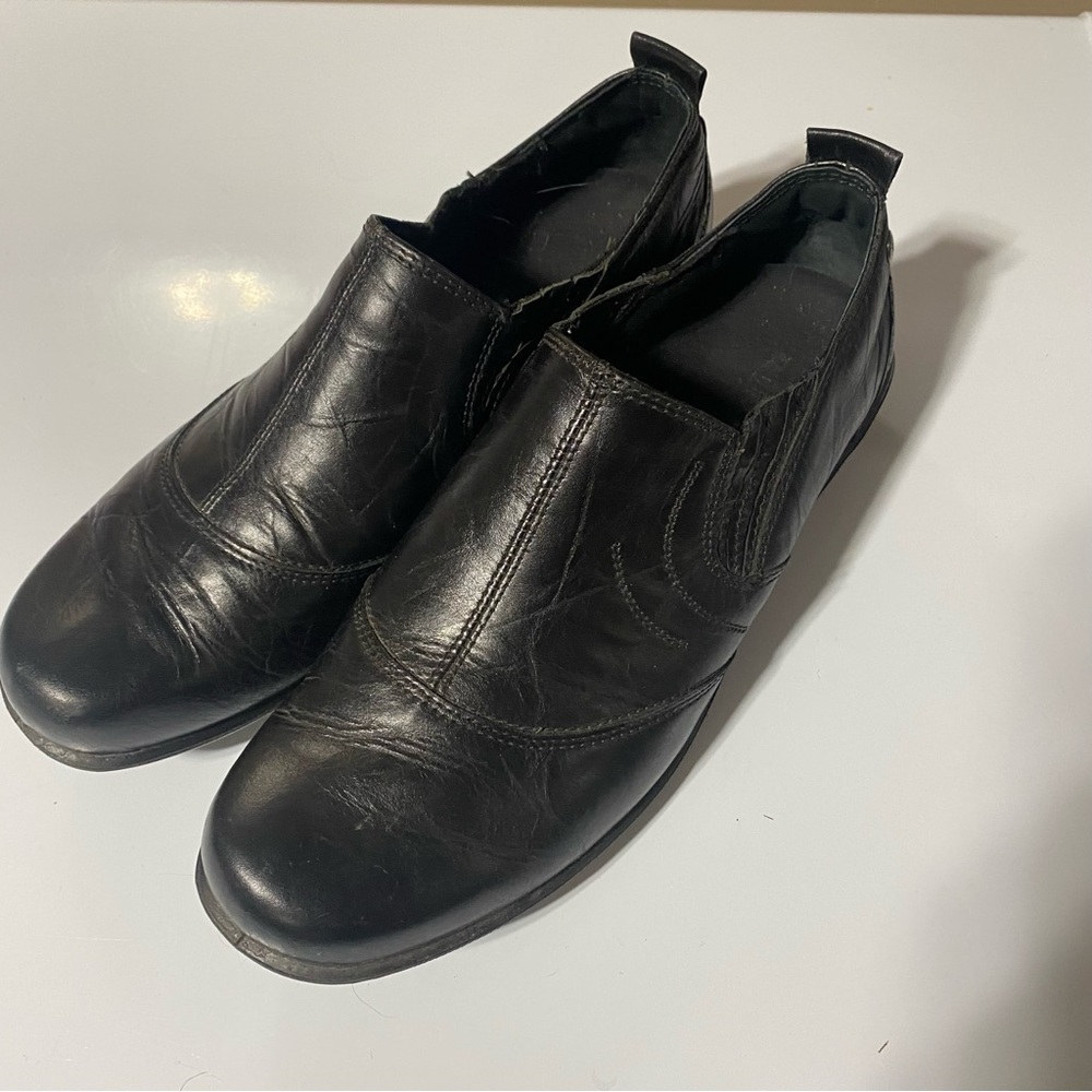 Romika Citylights 83 black leather slip on